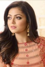 Drashti Dhami